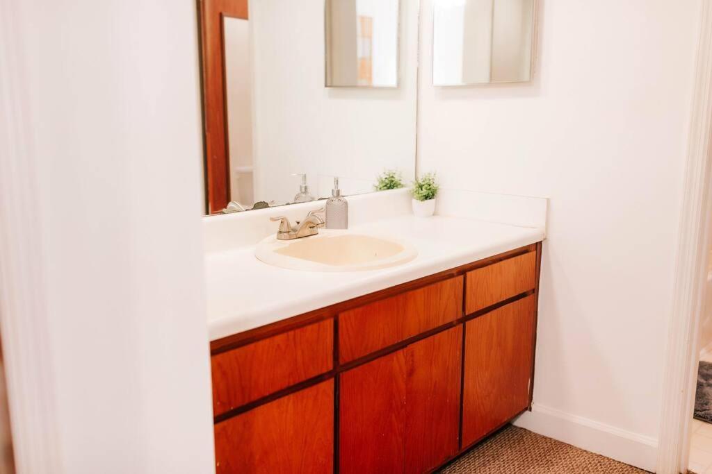 Apartament Cozy 3-Bed Athens Getaway, Right Near Uga! Zewnętrze zdjęcie