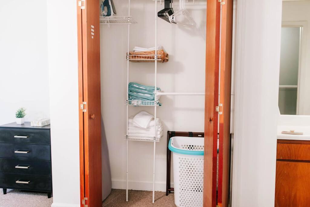 Apartament Cozy 3-Bed Athens Getaway, Right Near Uga! Zewnętrze zdjęcie